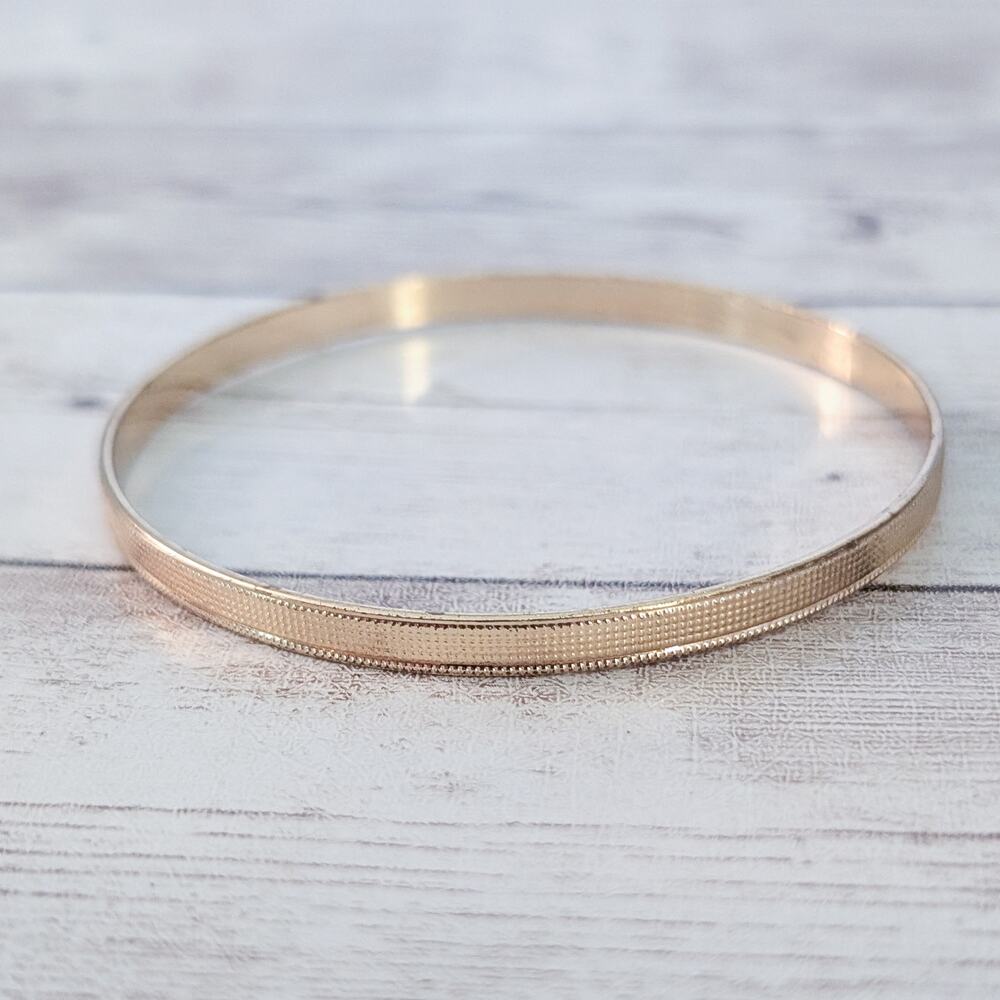 Vintage Bracelet 8.25" Gold Tone with Pattern - Condition Issues